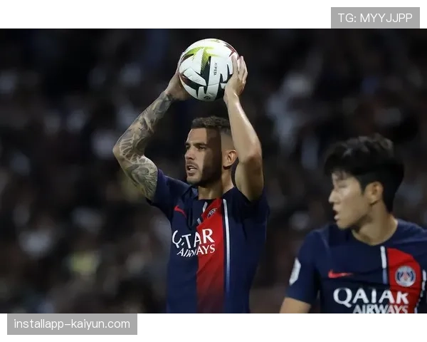 “墙”的传承:探寻洛里昂队史那些令人印象深刻的门将们 “墙”的传承:探寻洛里昂队史那些令人印象深刻的门将们